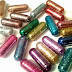 Pílulas de glitter adicionam brilho e cor ao cocô dos usuários