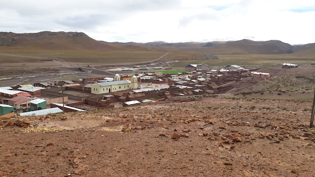 Blick auf mein Andendorf San Pablo de Lipez Bolivien, in der Regenzeit.