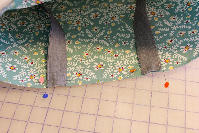 French Market Tote Bag tutorial from A Bright Corner