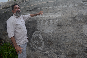 Foto Gustavo Moura - Matéria Pedra do Ingá - BLOG LUGARES DE MEMÓRIA