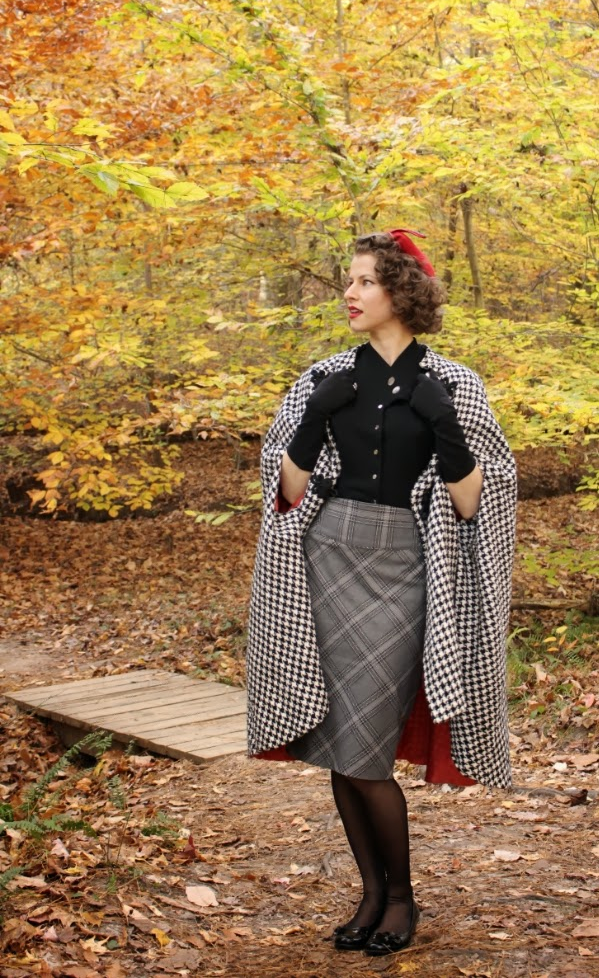 How to style a vintage cape #vintage #styling #tips #fashion