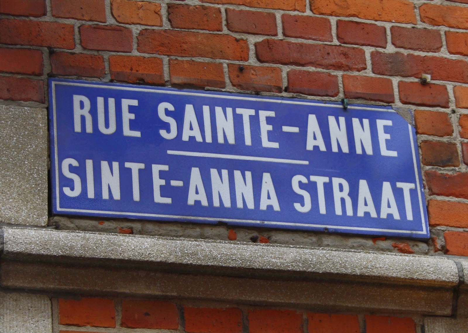 Viajar e descobrir Bélgica Bruxelas Rue SainteAnne