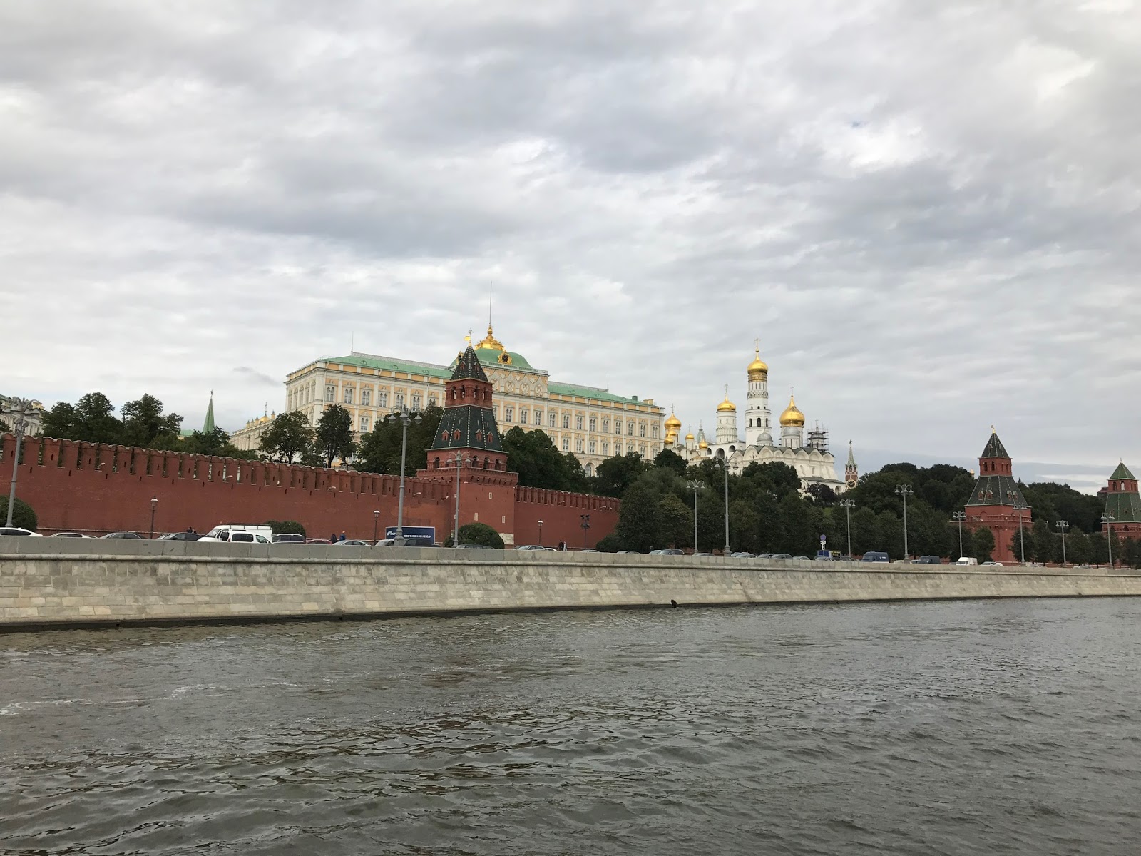 Passeio de Barco pelo Rio Moskva