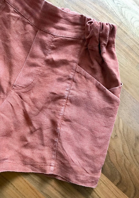 Diary of a Chain Stitcher: Papercut Patterns Palisade Shorts in Paprika Heavyweight Linen from The Fabric Store