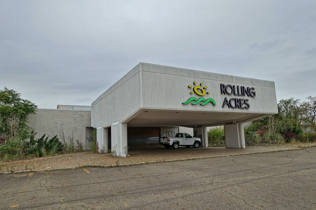 Abandoned Rolling Acres Dead Mall in Akron Ohio