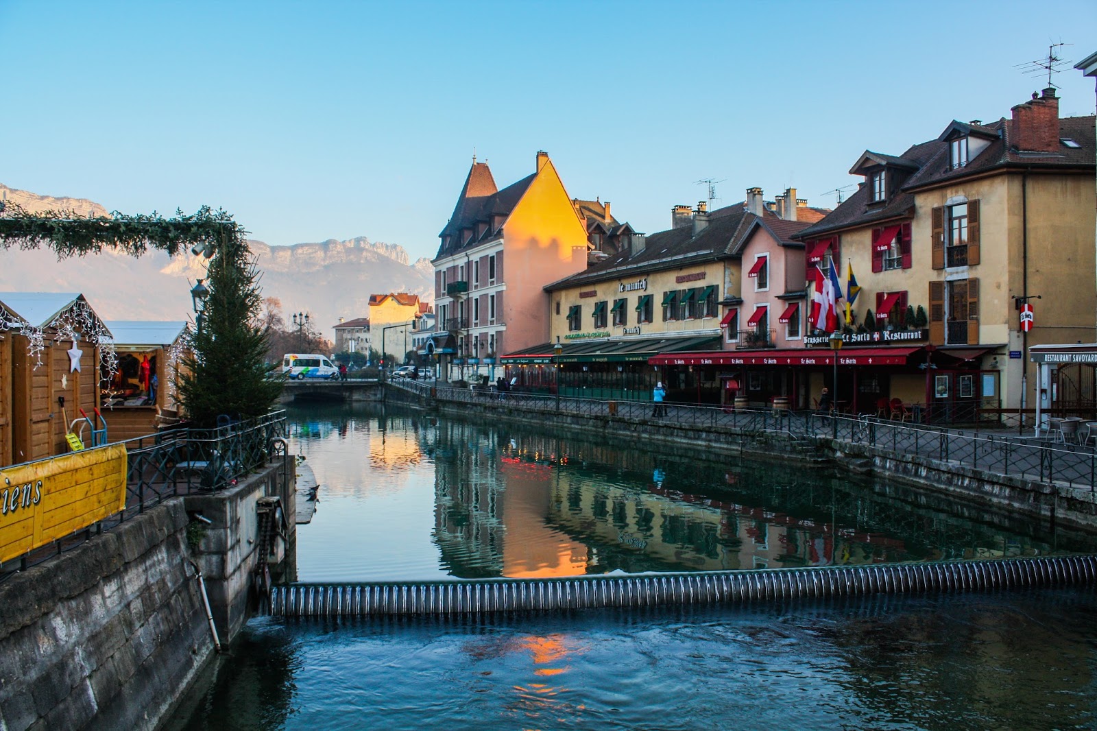 Annecy ville » Vacances Arts Guides Voyages