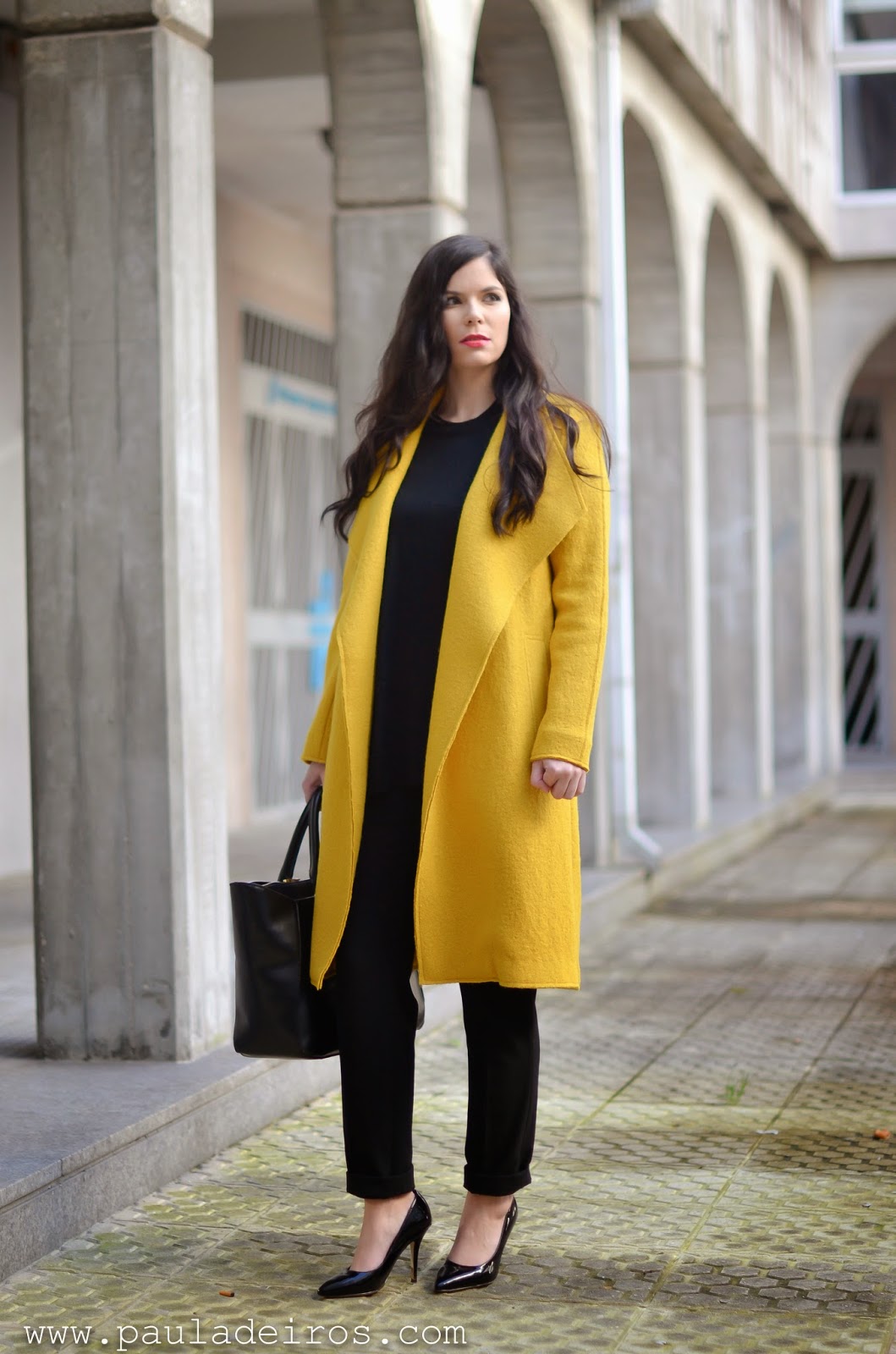 PAULA DEIROS SECRETS: Yellow Coat & Black