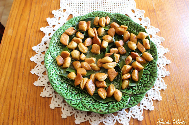 Prato verde com doce