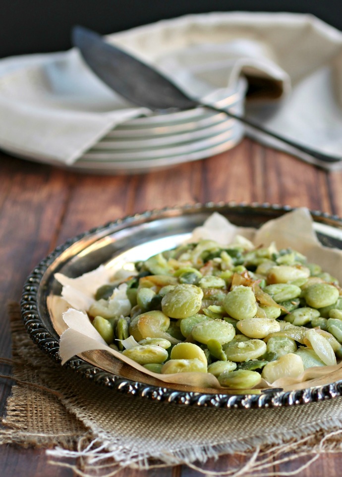 Fava Beans with Sauteed Onions and Za'atar