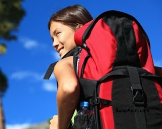 Perempuan yang Hobby Traveling Harus Baca Ini Agar Bisa Bawa Banyak Barang Perempuan yang Hobby Traveling Harus Baca Ini Agar Bisa Bawa Banyak Barang