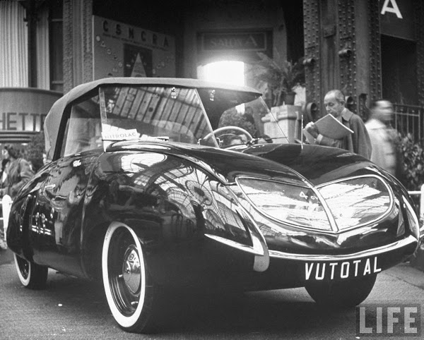 The Vutotal at the Paris Auto Show, 1950