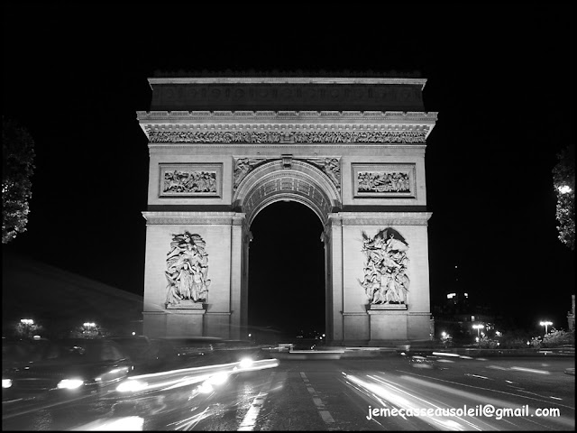 L'Arc de Triomphe la nuit
