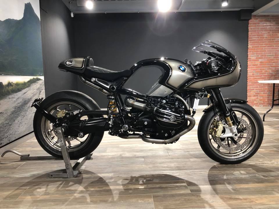 BMW R Nine t посадка