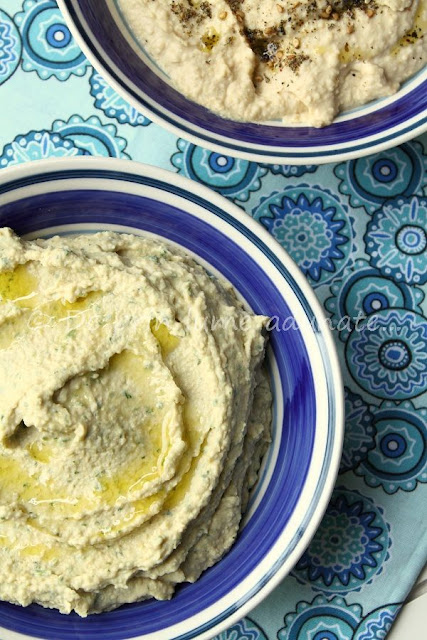 Hummus cu jalapenos si coriandru verde/ Jalapenos and Cilantro Hummus
