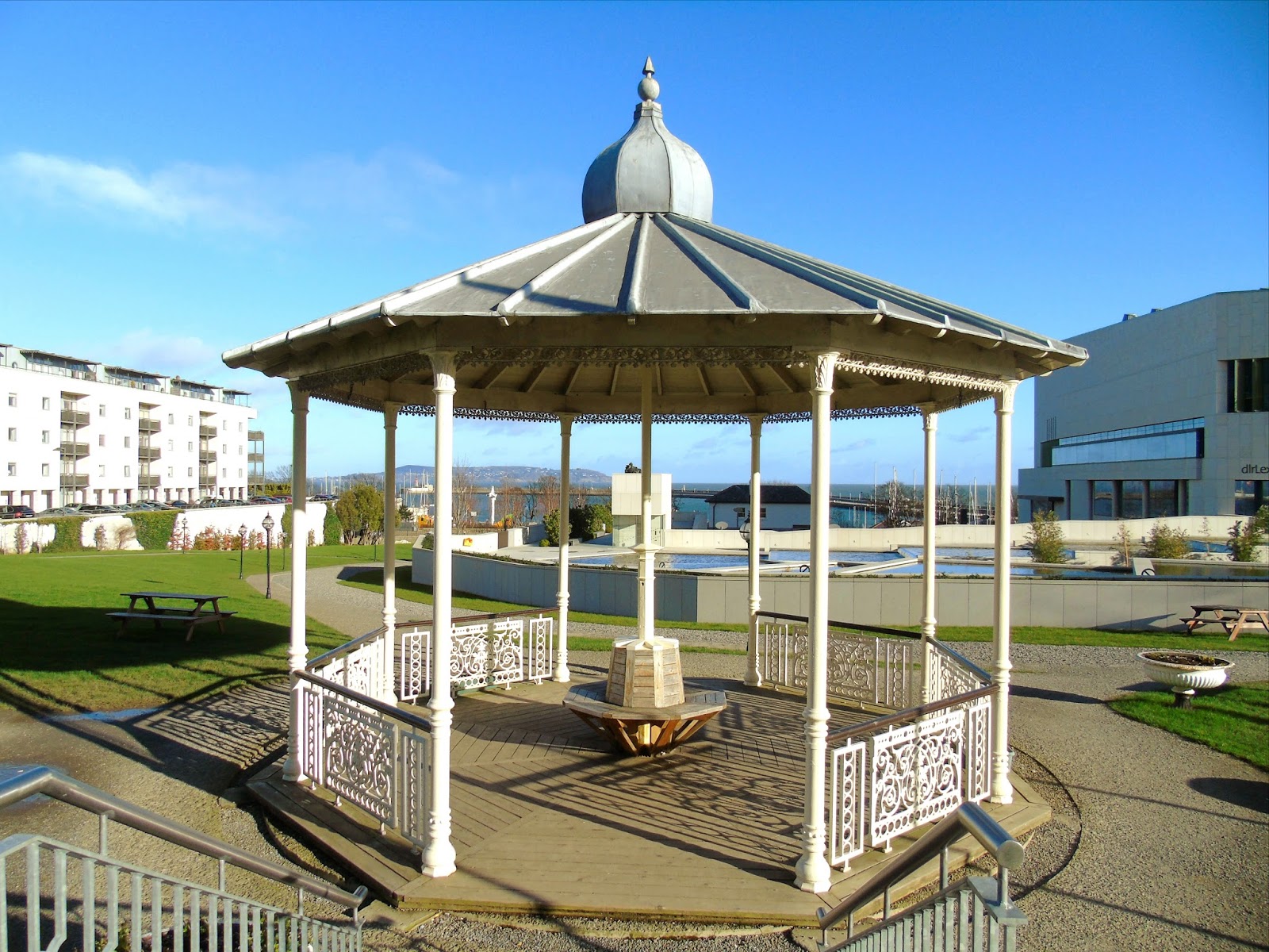 Royal Marine Hotel, Dun Laoghaire | thriftylilpixie