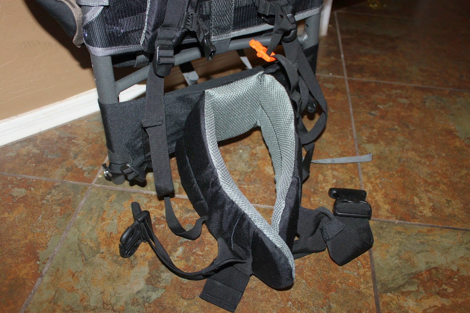 Stereowise Plus Alps Mountaineering Zion External Frame Backpack Review