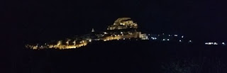 Vista de Morella de noche.