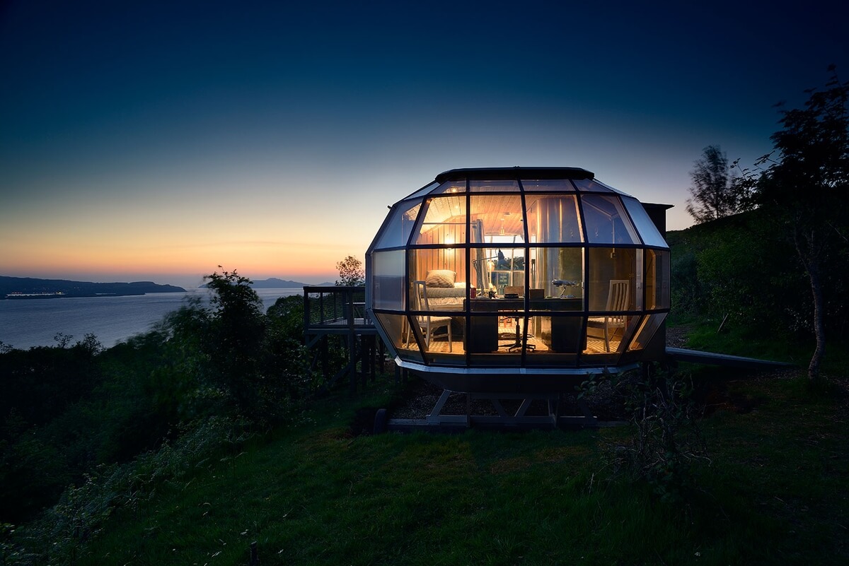 19-Lit-to-Impress-Roderick-James-Architects-AirShip-Multifunctional-Architectural-Home-www-designstack-co