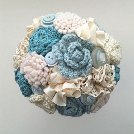 Chic Hand Knit Crotchet Bridal Bouquet Ideas For The Unconventional
