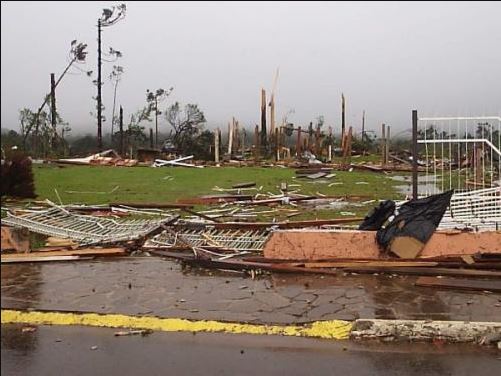 MeteoMont: DEZ ANOS DO TORNADO DE MUITOS CAPÕES-RS