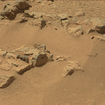 Very weird strange mysteries on Mars