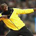 Usain Bolt firma con equipo de futbol