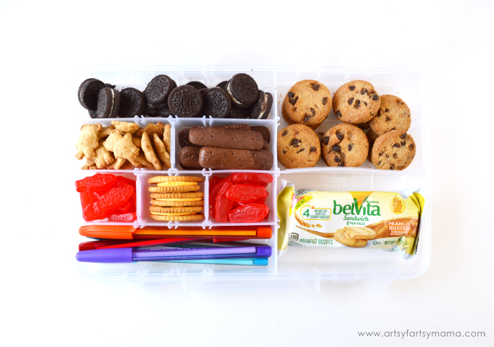 Road Trip Travel Snack Box with Free Printable Travel Games #GetPackin
