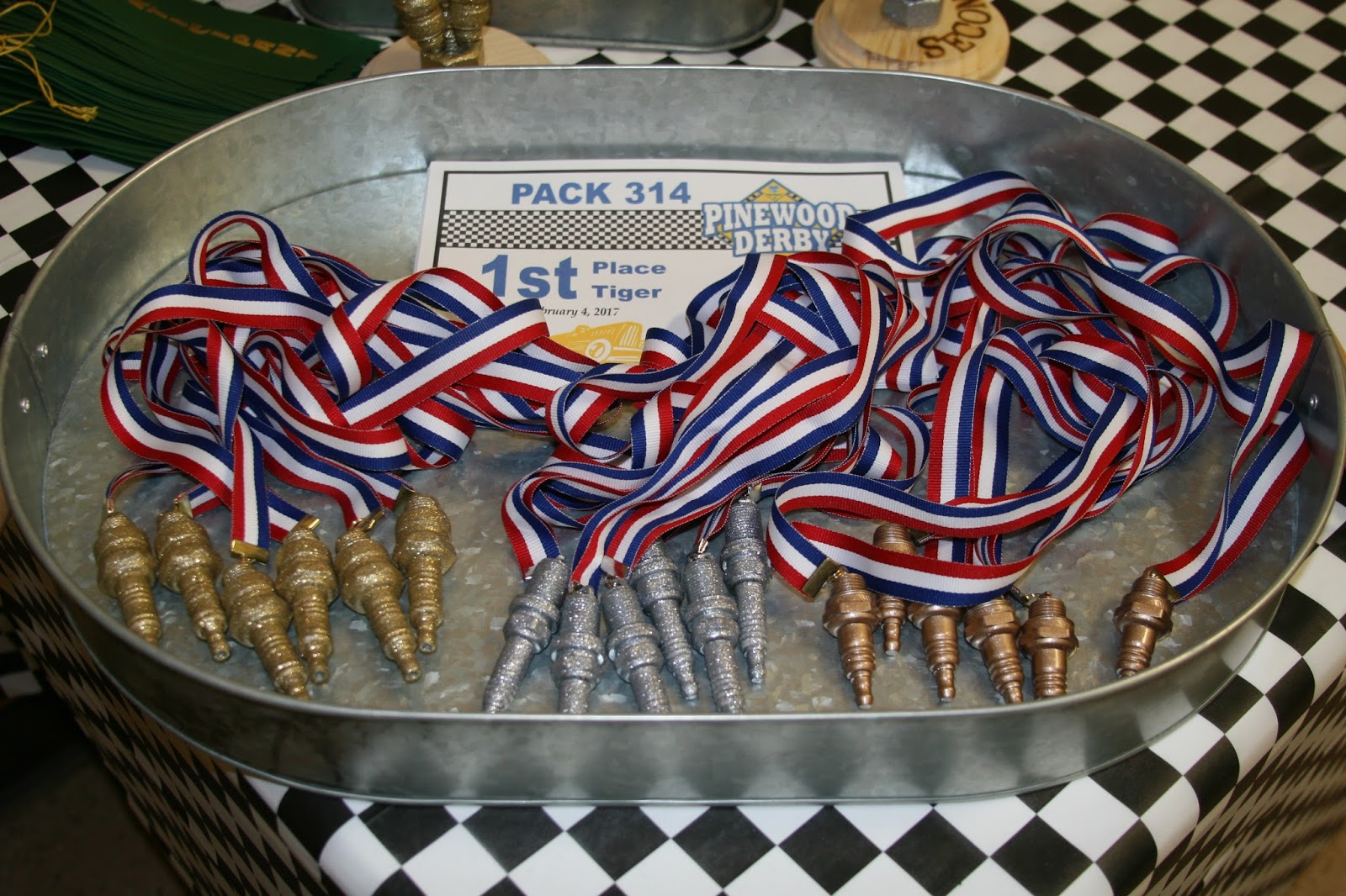 Paper Perfection Cub Scout Pinewood Derby Decorations