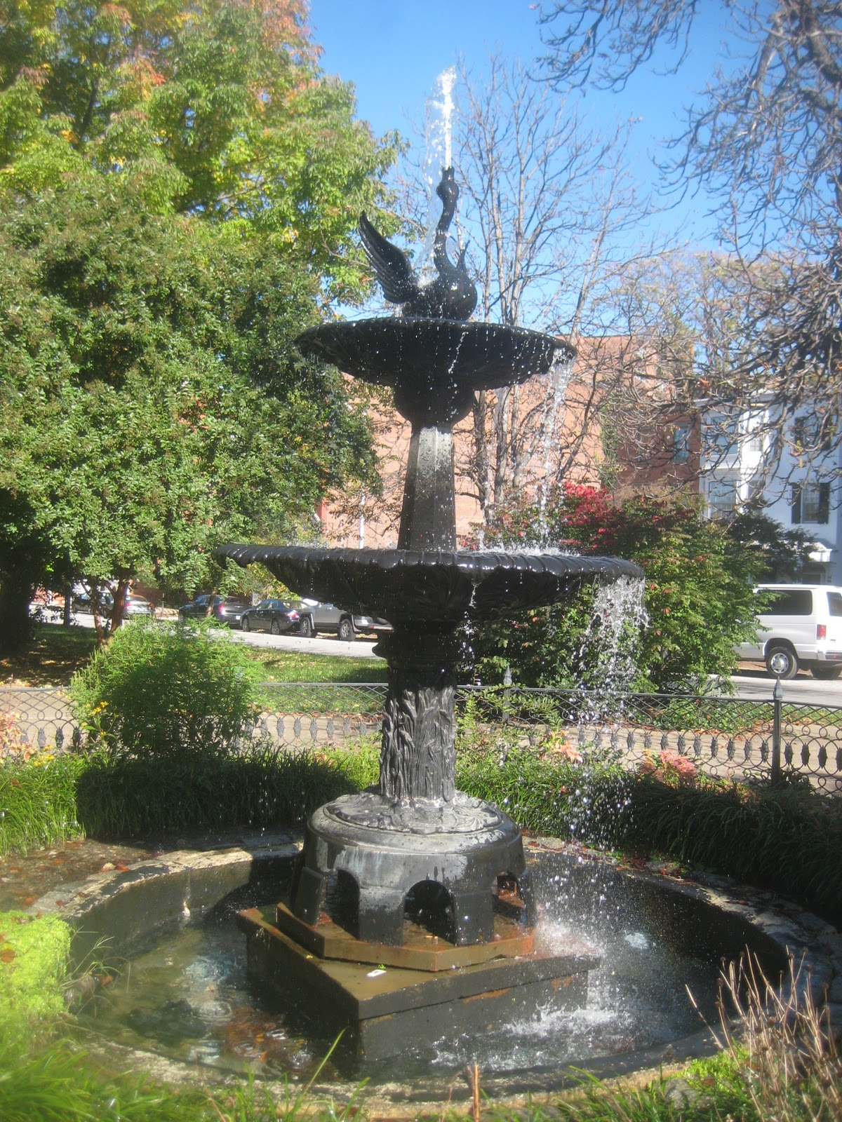 Southern Folk Artist & Antiques Dealer/Collector Walking around