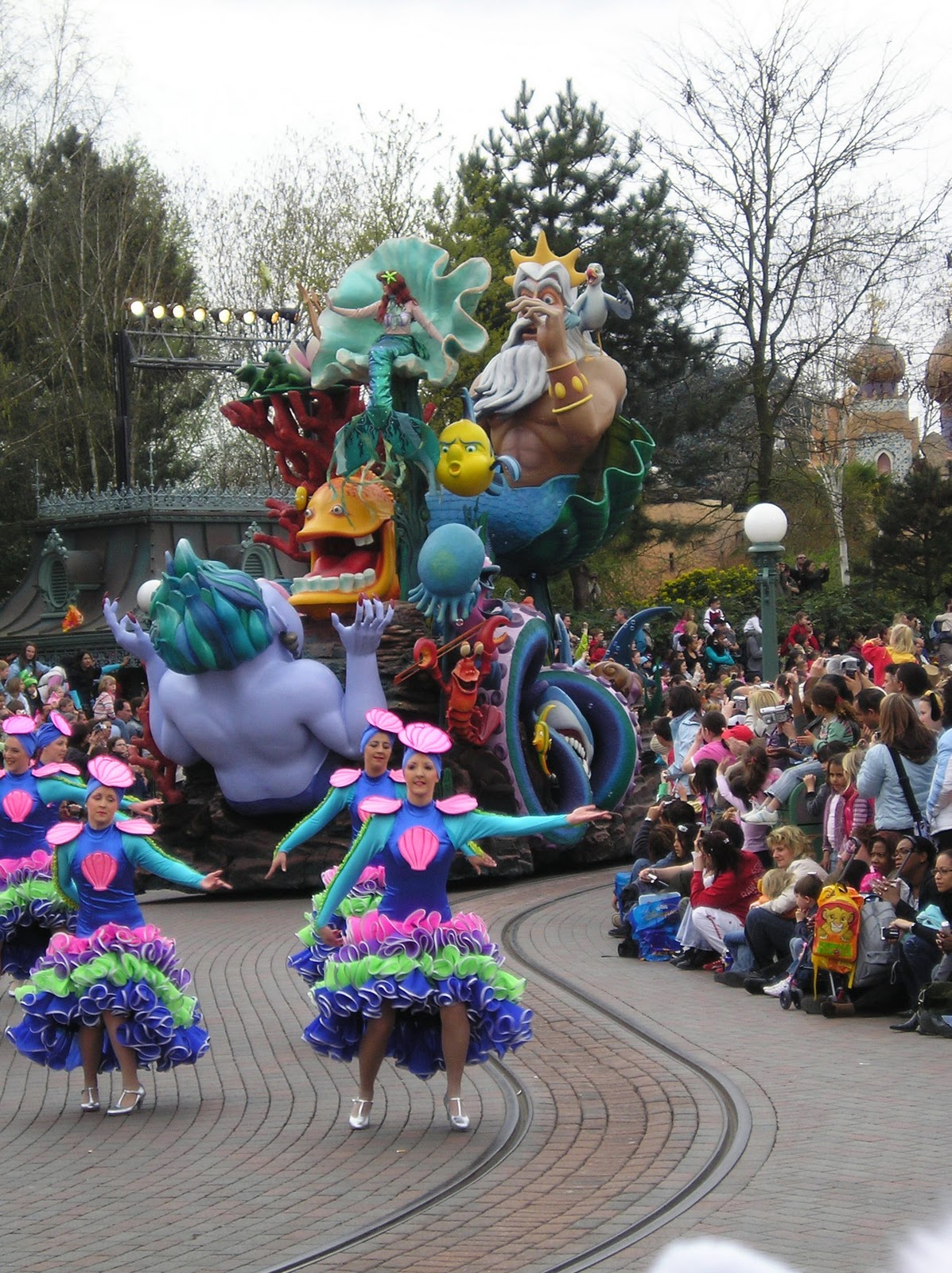 Traveling: Disneyland Paris 2006 - Part 3