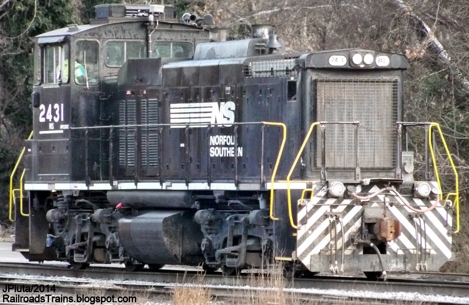 RAILROAD Freight Train Engine EMD GE Boxcar BNSF,CSX,FEC