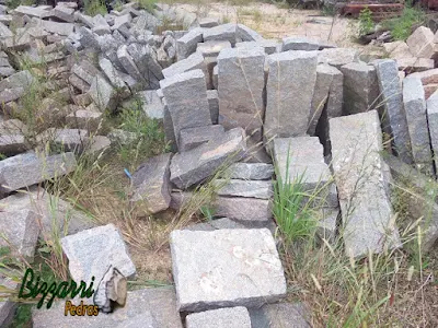 Pedra folheta de granito com vários tamanhos para escada de pedra.