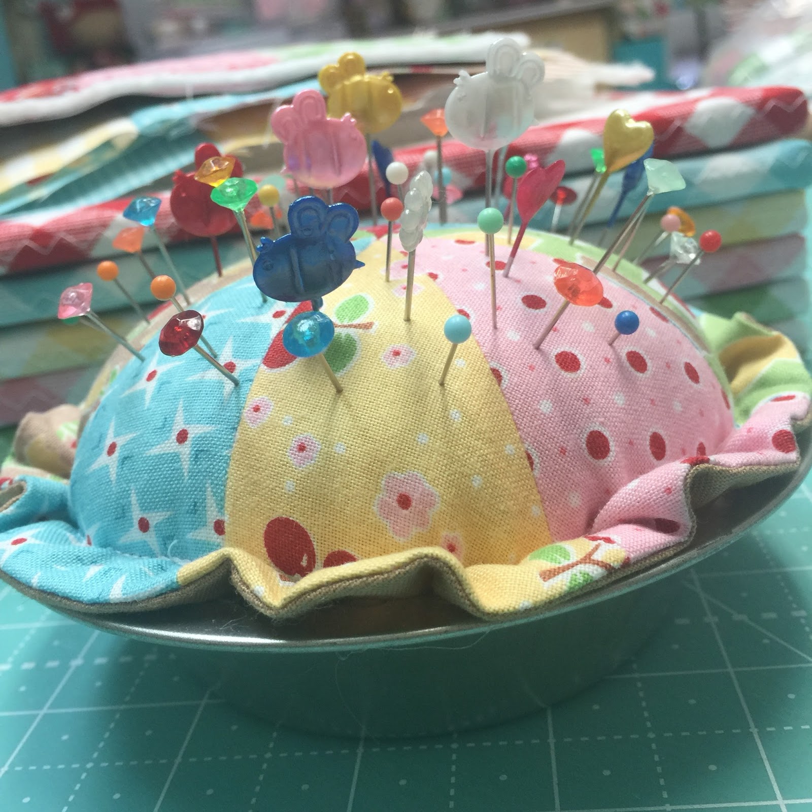 Bee In My Cutie Pie Pincushion Tutorial!!