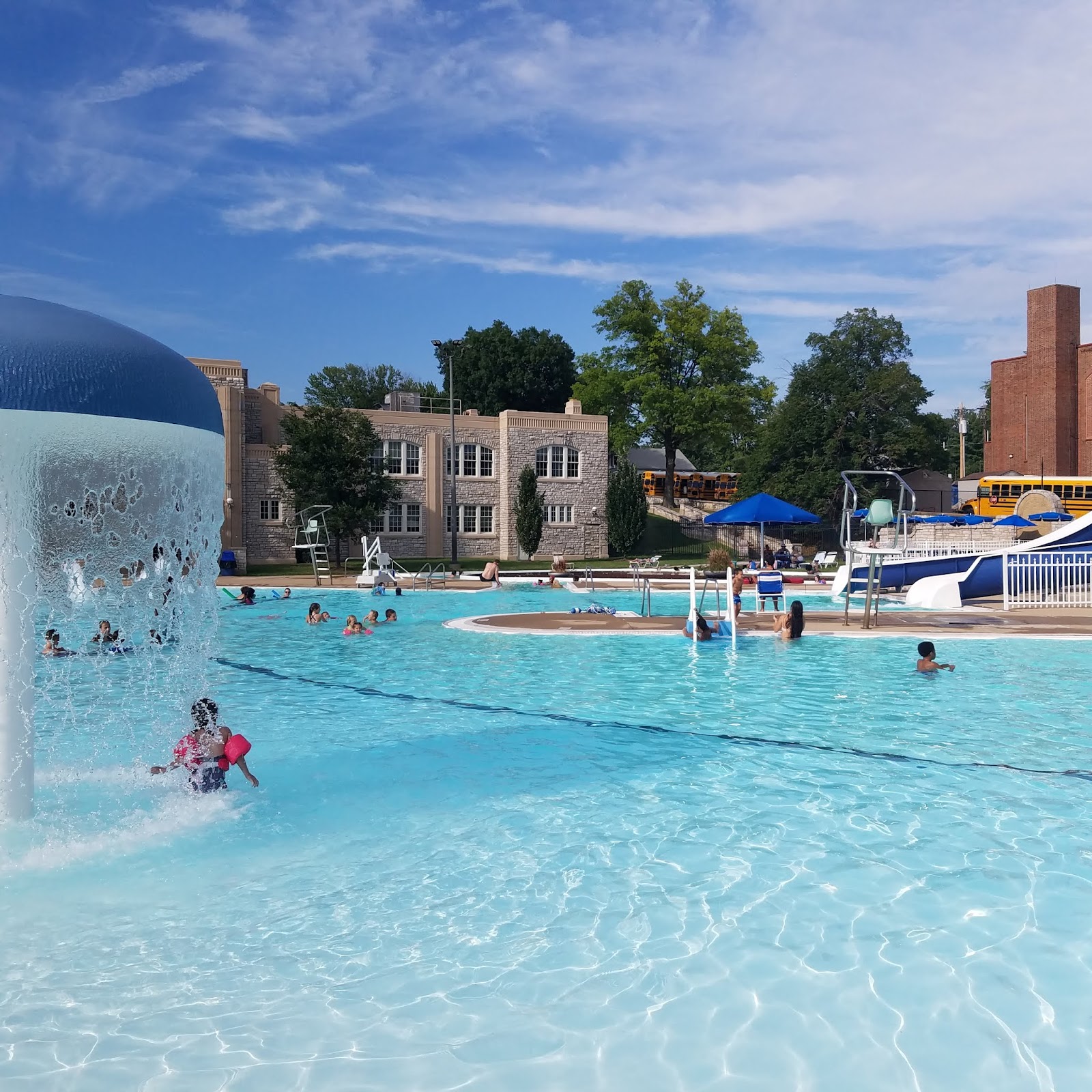 Play St. Louis Maplewood Family Aquatic Center, Maplewood