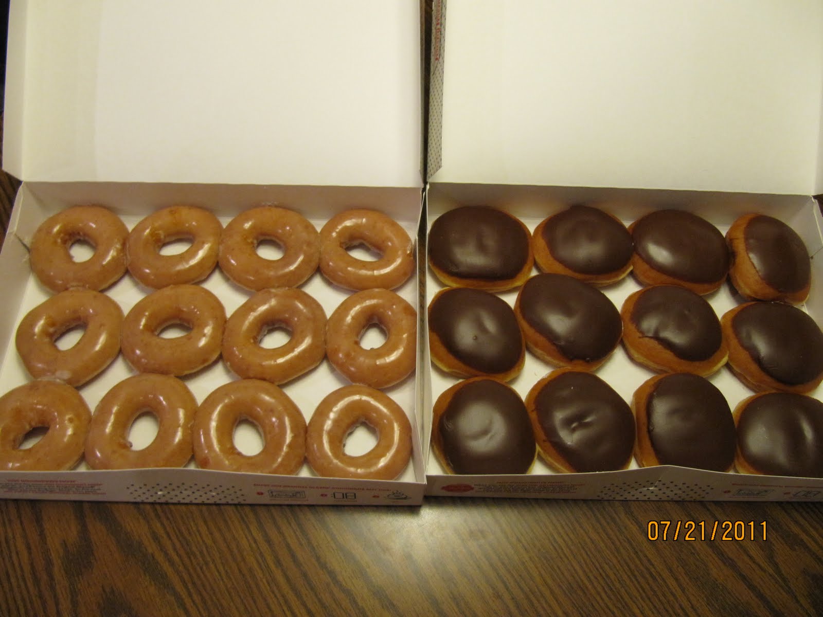 Time 2 Xstitch Krispy Kreme doughnuts.......YUMMMM!!!!!