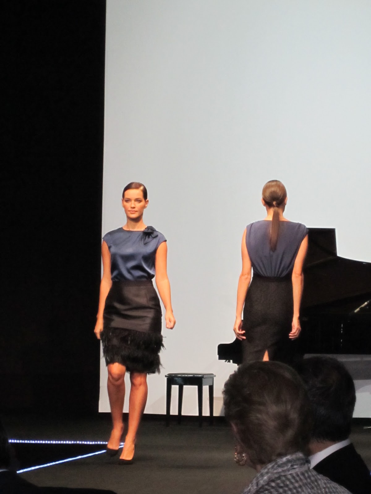 Fashion Gossip: 09 October 2011