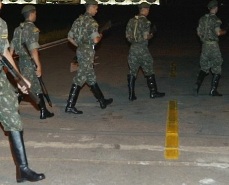 soldados dragões guarda palacio ocupação movimentos golpe