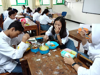 Kegiatan Germas Makanan Sehat di SMAN 110
