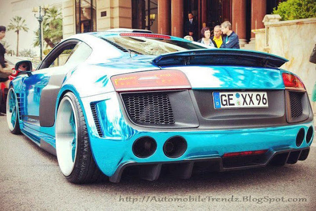 Awesome Audi R8 rear view