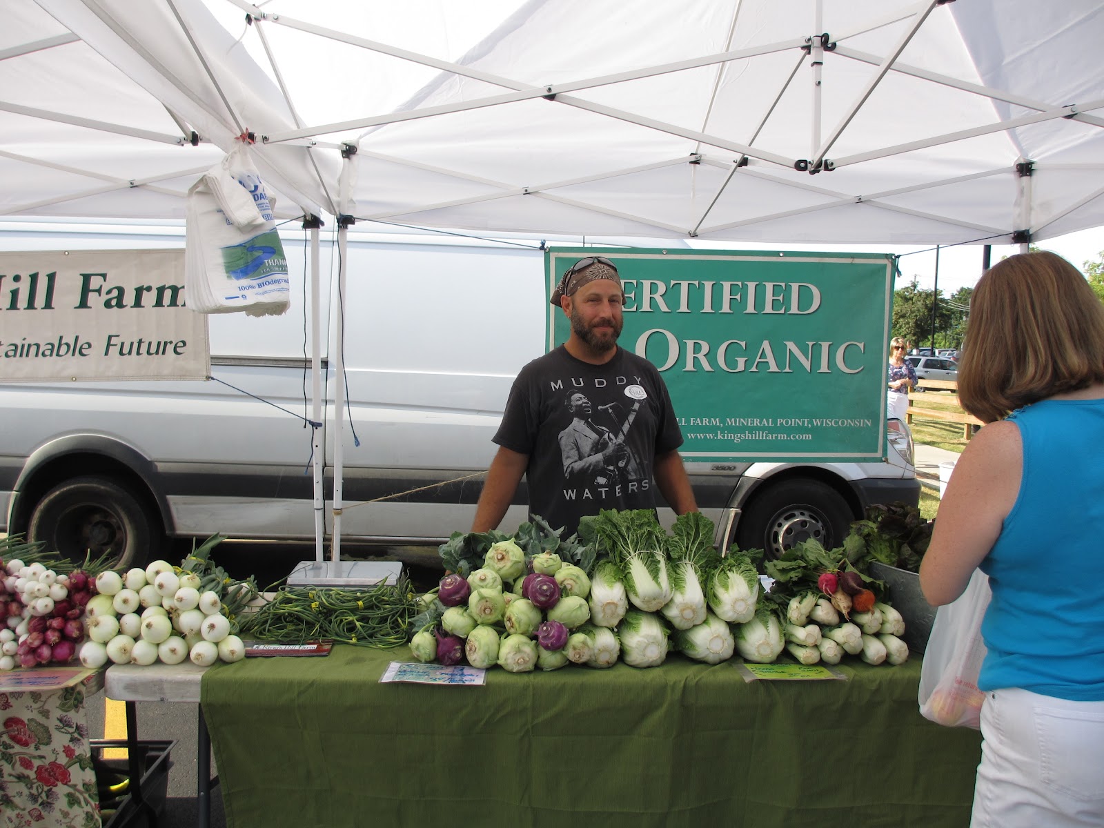 Wagner Feed Kicking off the Glenview Farmers Market