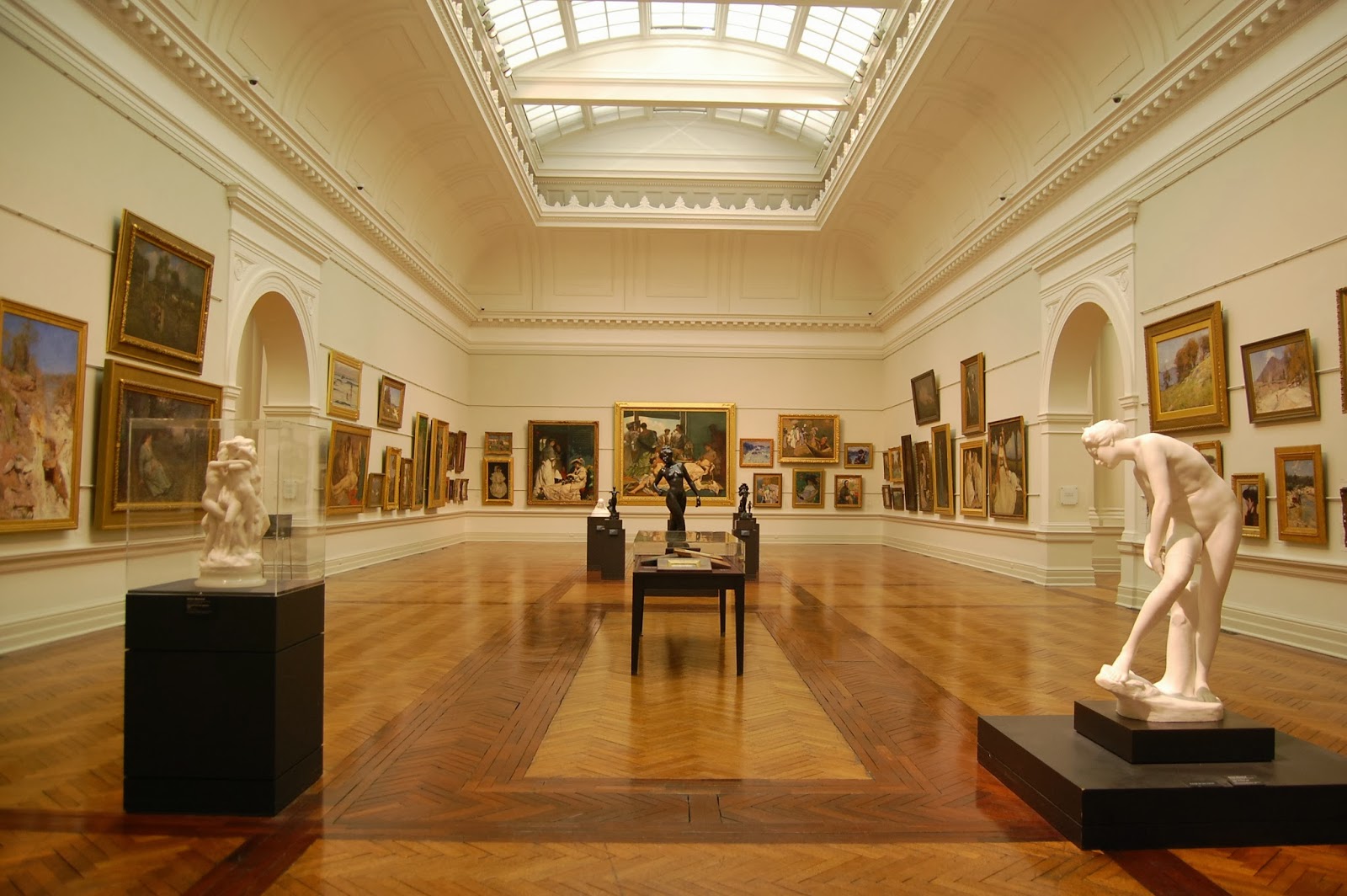 Exhibition academy. метрополитен-музей нью-йорк сша картины. современное искусство эстетика. музей декоративного искусства в вашингтоне. галерея саатчи для художников.