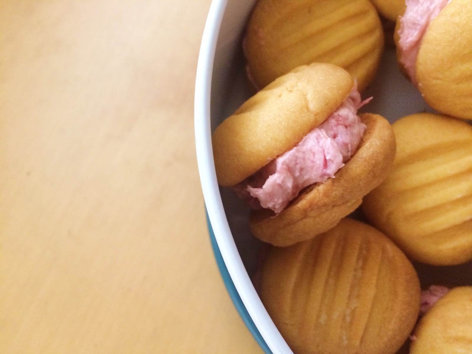 Alice Bakes a Cake Custard yoyos with roasted rhubarb icing