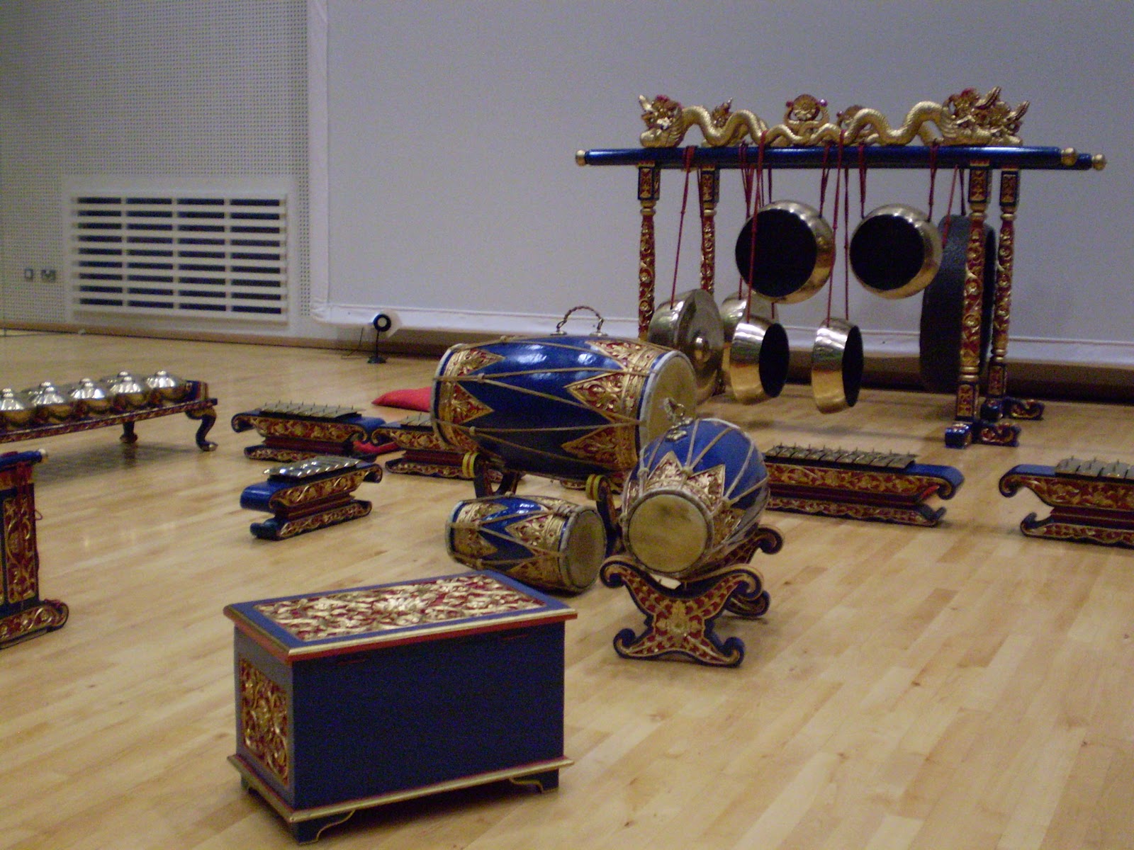 Shannon on the Shannon: Gambling with Gamelan in 