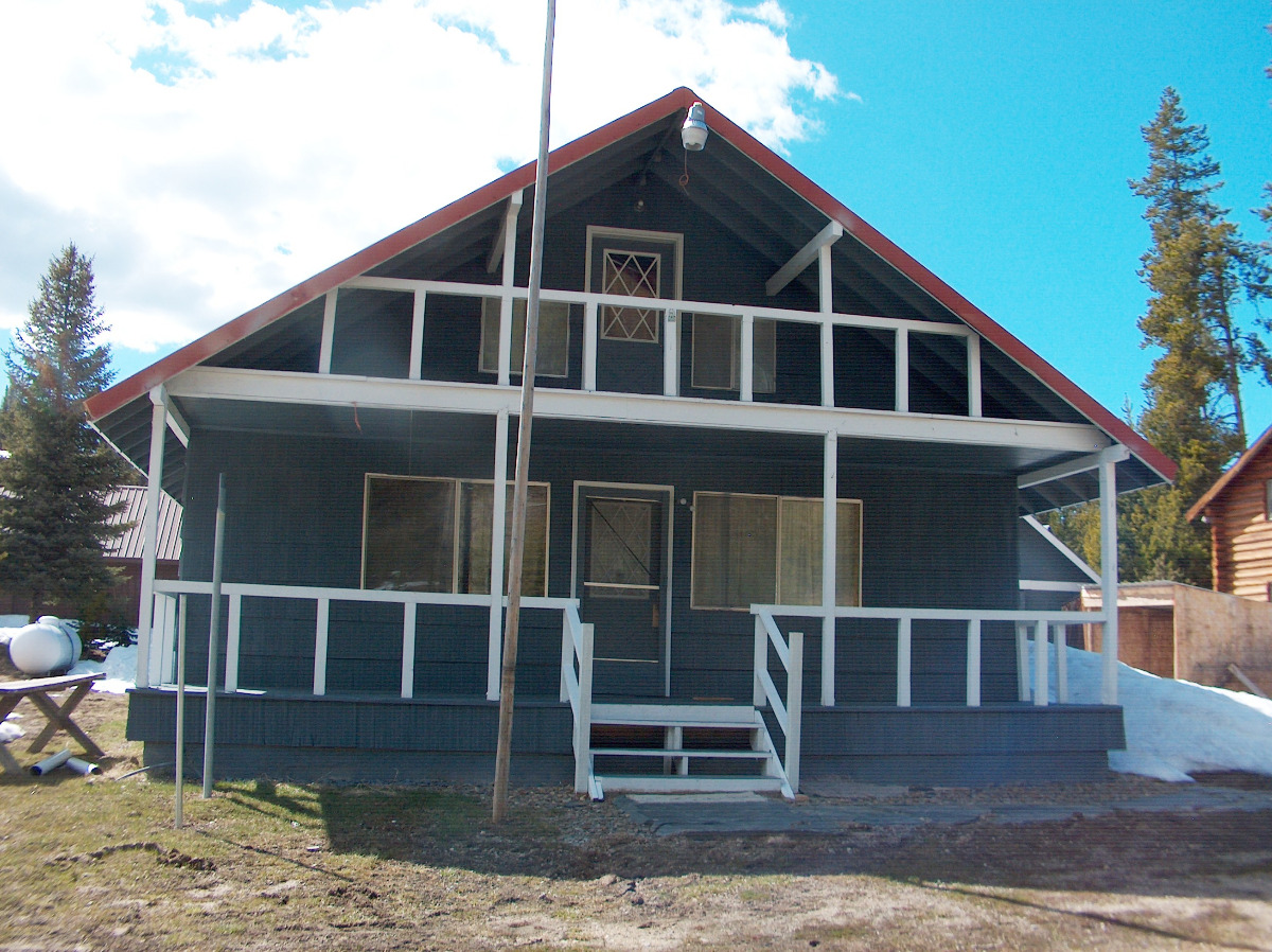 Northwest National Real Estate PRICE REDUCTION! Country Home On Air