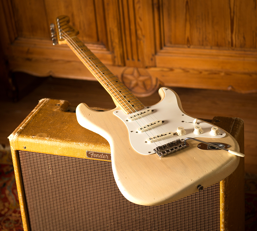 Fender Strat Blonde 28