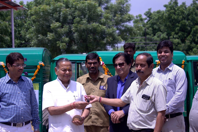 Dhanuka Agritech donates 5 Vans to Akshaya Patra Foundation Dhanuka Agritech donates 5 Vans to Akshaya Patra Foundation
