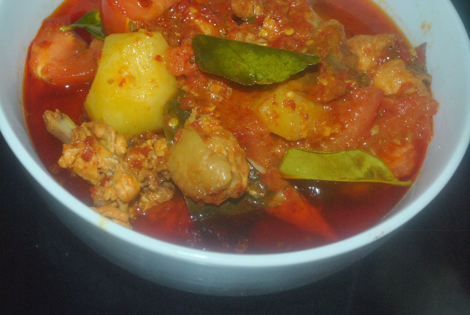 PATYSKITCHEN TUMIS ASAM PEDAS AYAM