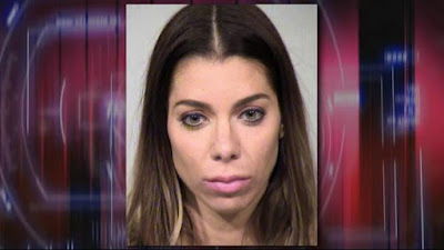 Por irse de fiesta y dejar sola a su niña de cuatro años, una madre queda arrestada en Arizona