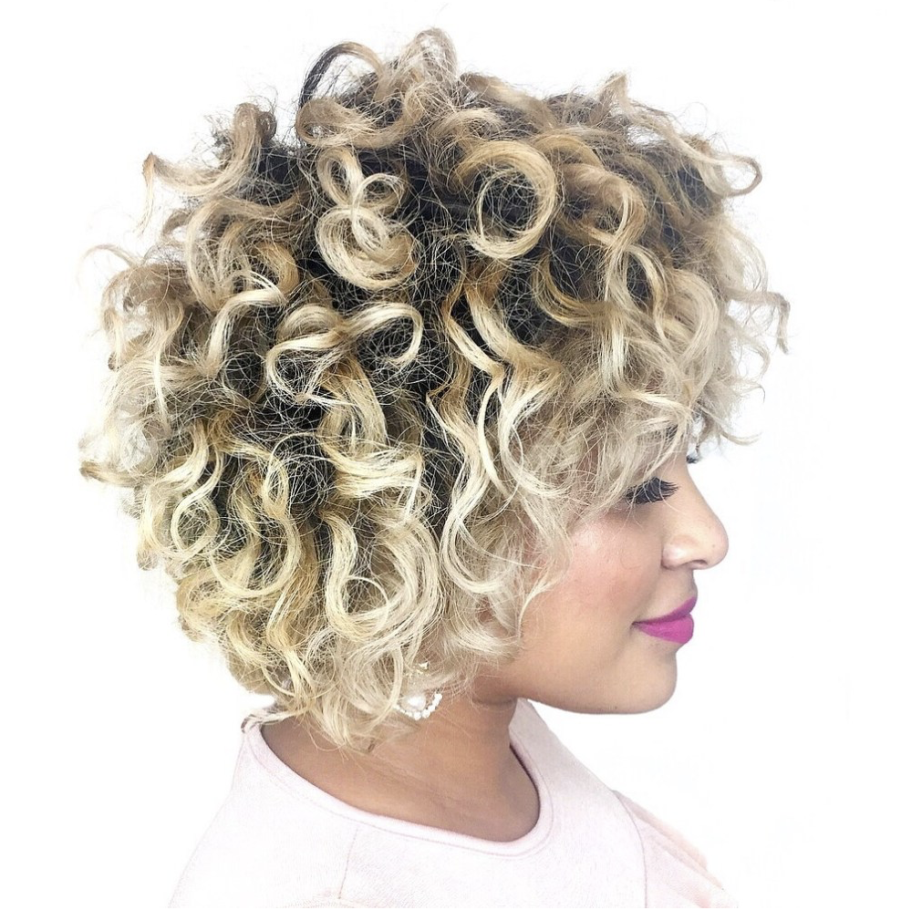 curly hairstyles 2023