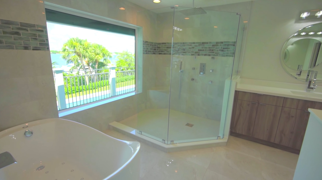 Tour 19 N River Rd, Stuart FL vs. 20 Interior Design Photos
